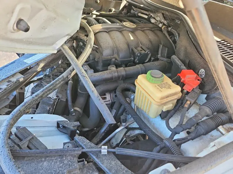 2015 VOLKSWAGEN TOUAREG V6  