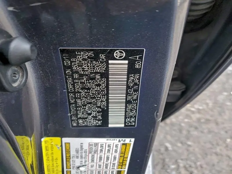 2011 TOYOTA COROLLA BASE  