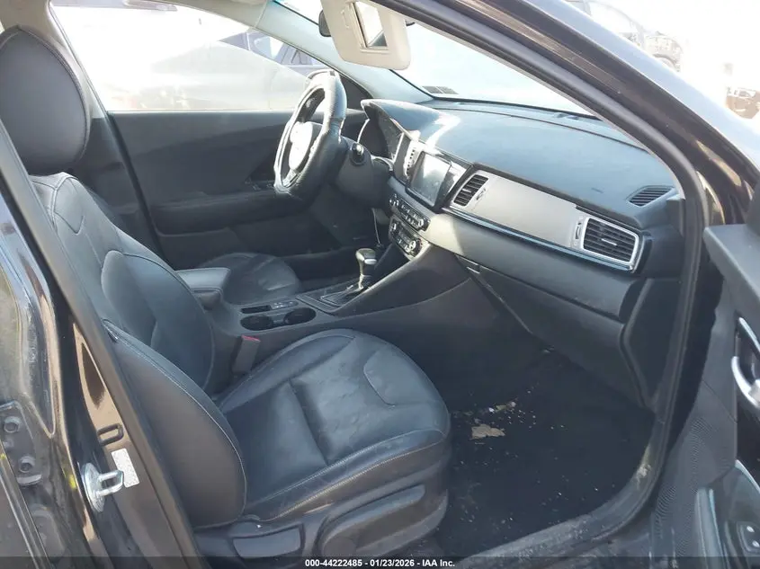 2017 KIA NIRO TOURING