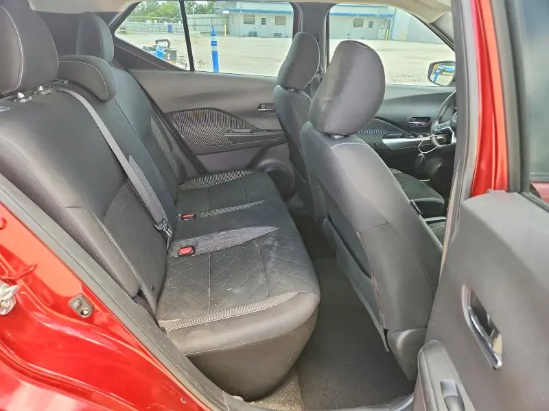 2019 NISSAN KICKS SV  