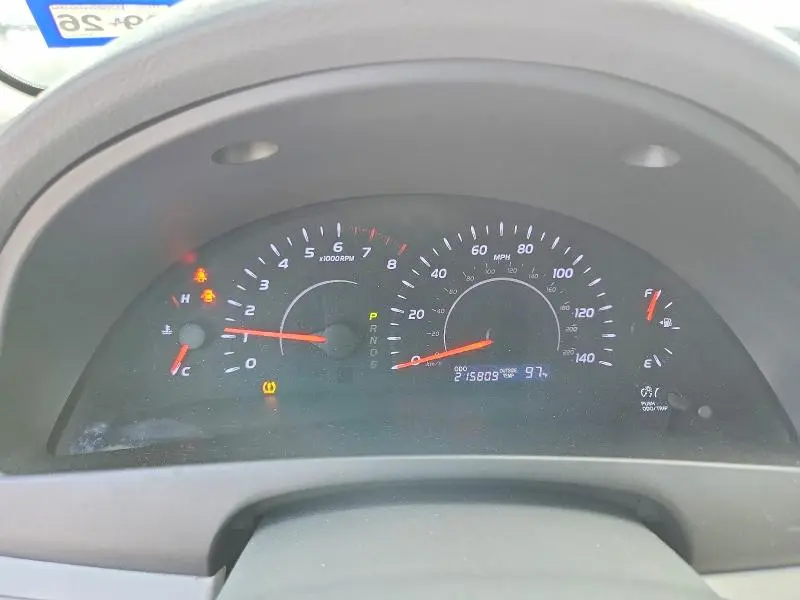 2010 TOYOTA CAMRY LE  