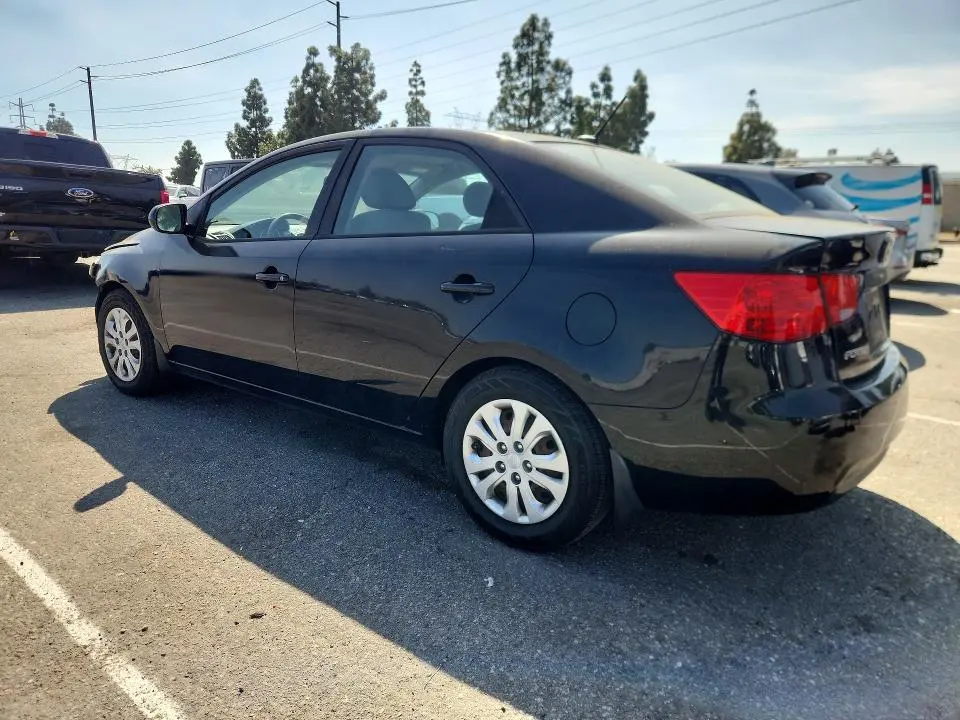 2013 KIA FORTE LX  