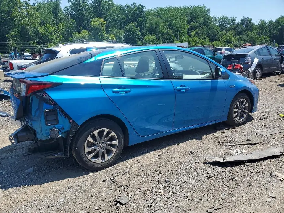 2021 TOYOTA PRIUS XLE  