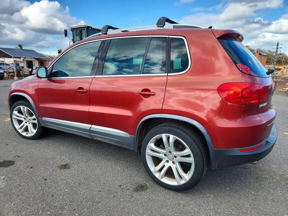 2013 VOLKSWAGEN TIGUAN S  