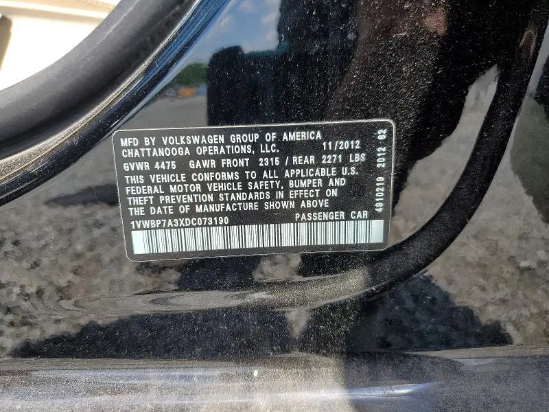2013 VOLKSWAGEN PASSAT SE  