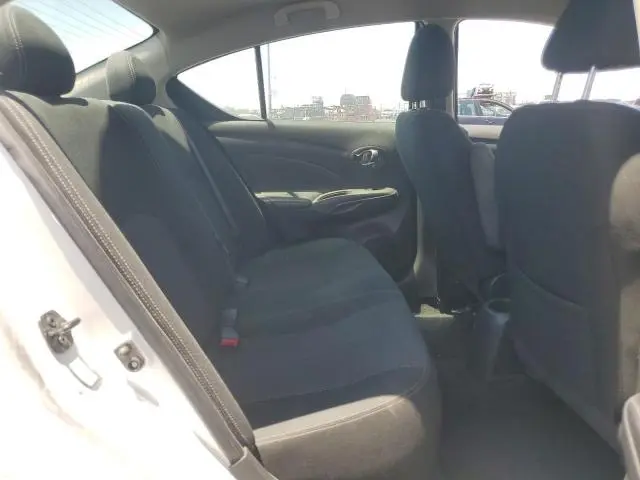 2018 NISSAN VERSA S  