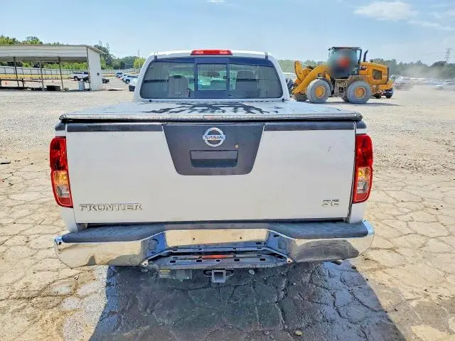 2010 NISSAN FRONTIER SE V6  
