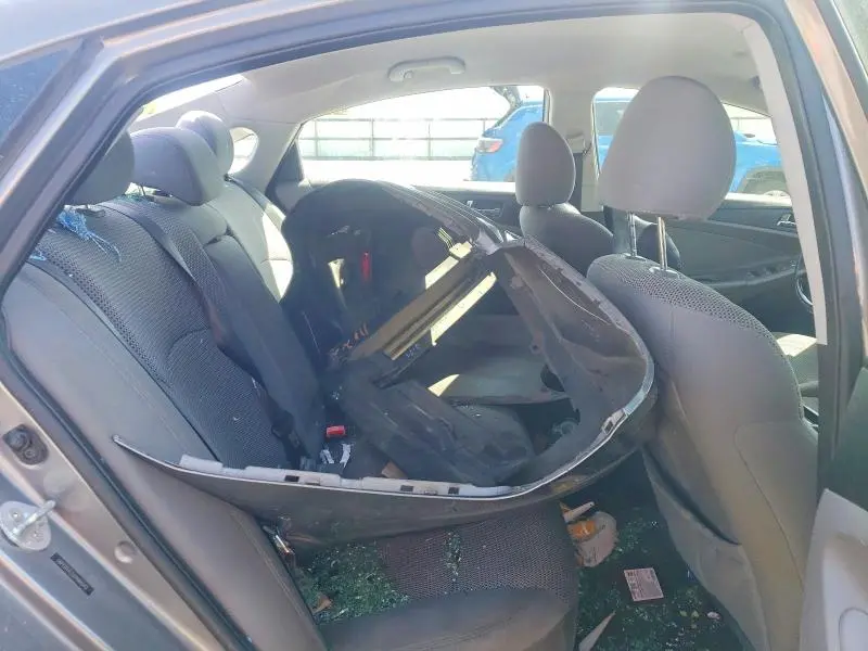 2012 HYUNDAI SONATA GLS  