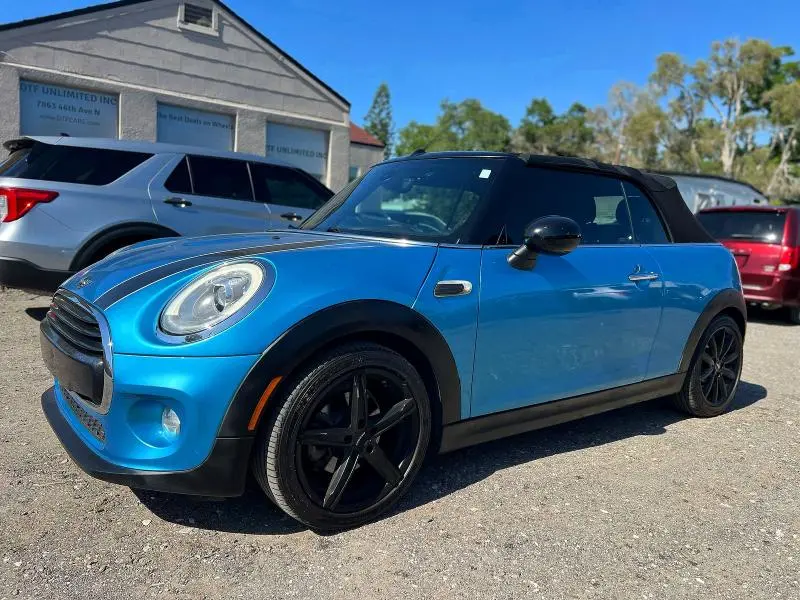 2016 MINI COOPER   