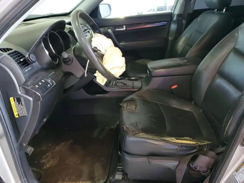 2013 KIA SORENTO LX  