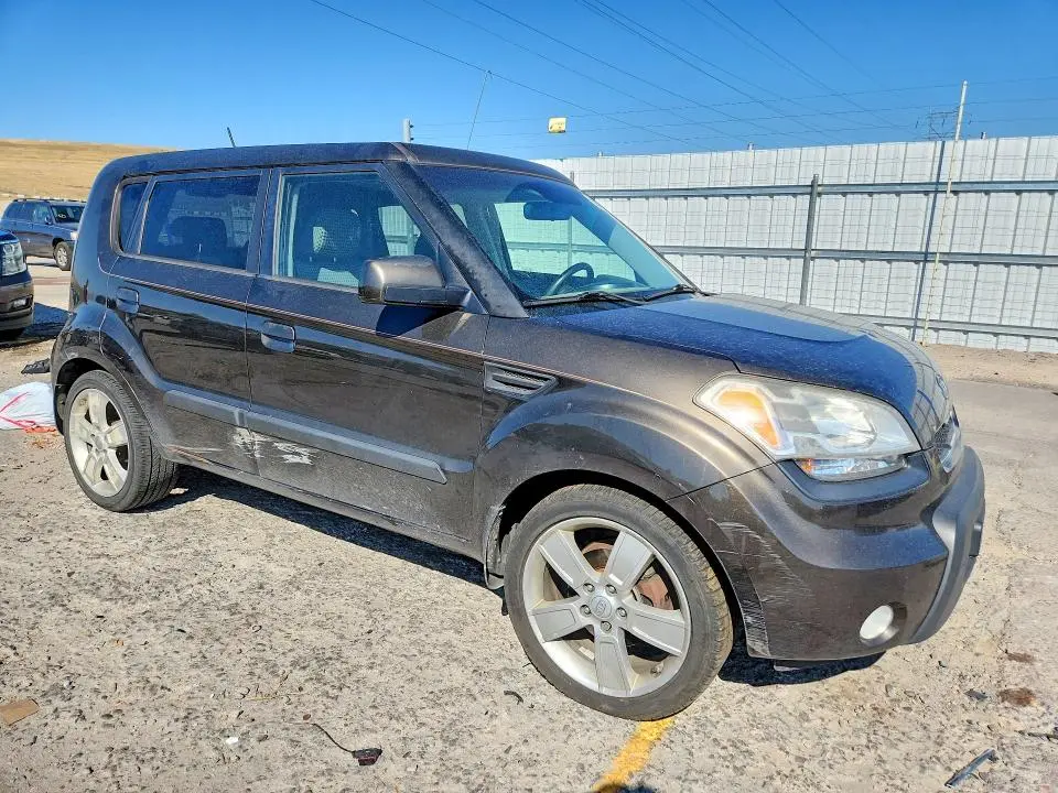 2010 KIA SOUL +  