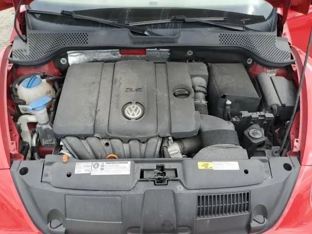 2013 VOLKSWAGEN BEETLE   