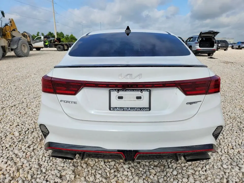 2022 KIA FORTE GT  