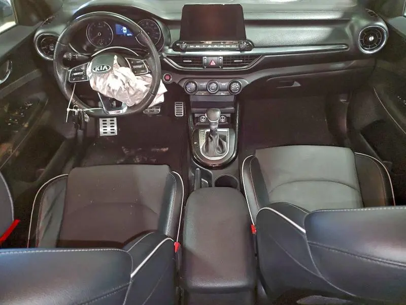 2021 KIA FORTE GT LINE  