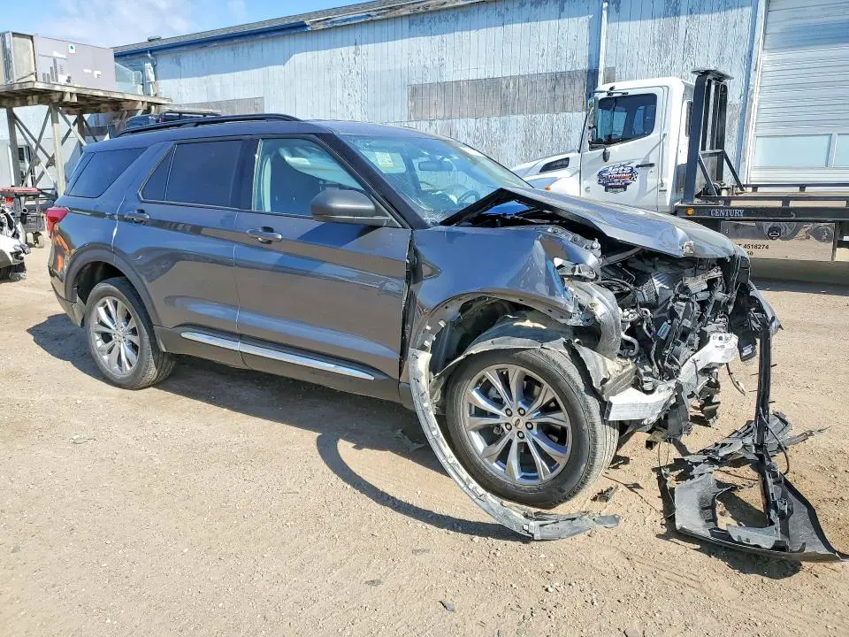 2023 FORD EXPLORER XLT  