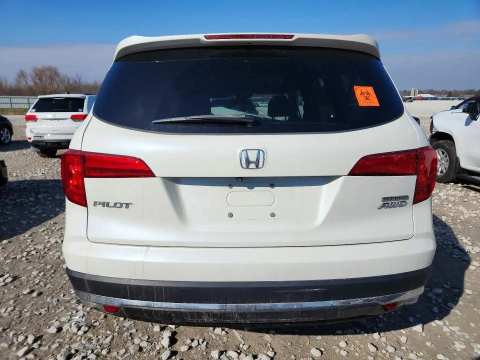 2018 HONDA PILOT TOURING  