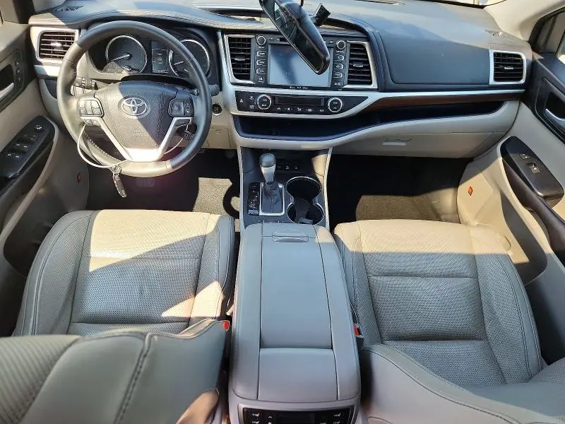 2016 TOYOTA HIGHLANDER LIMITED PLATINUM  
