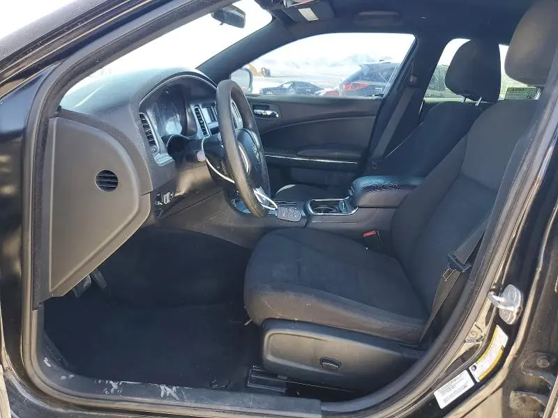 2013 DODGE CHARGER SE  