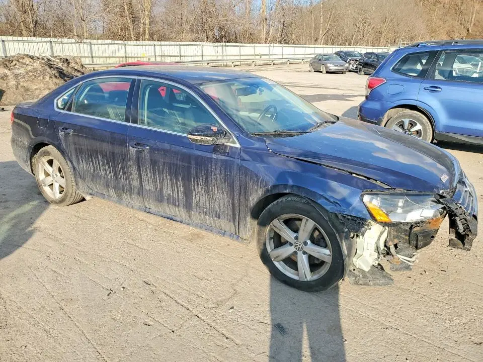 2012 VOLKSWAGEN PASSAT SE  