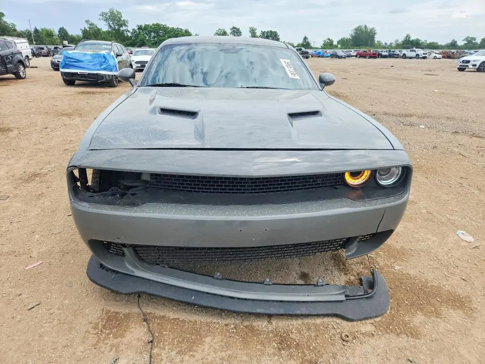 2017 DODGE CHALLENGER SXT  