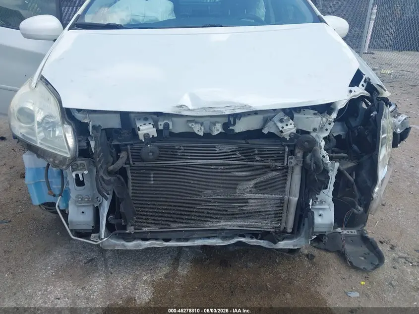 2014 TOYOTA PRIUS THREE