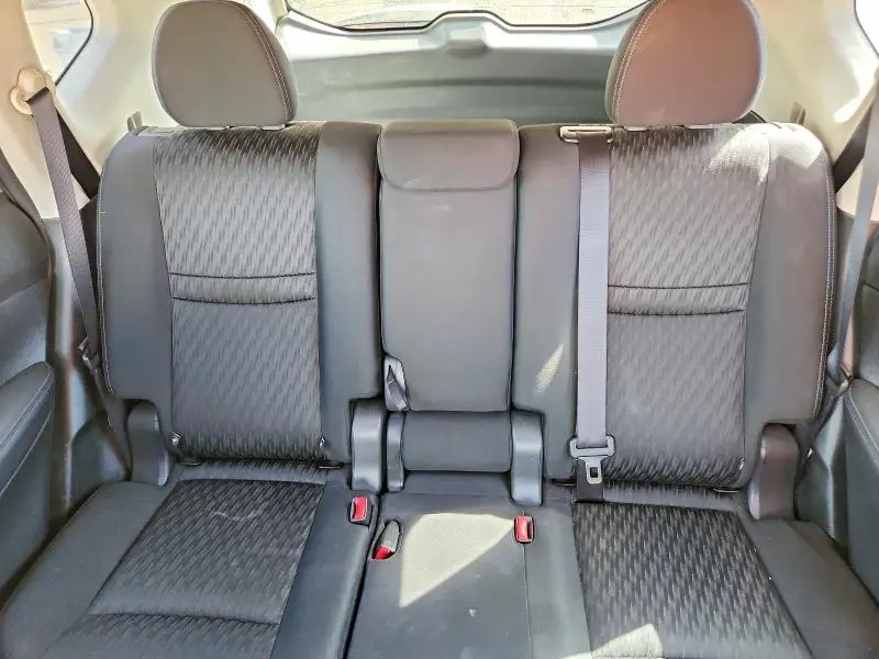 2019 NISSAN ROGUE S  