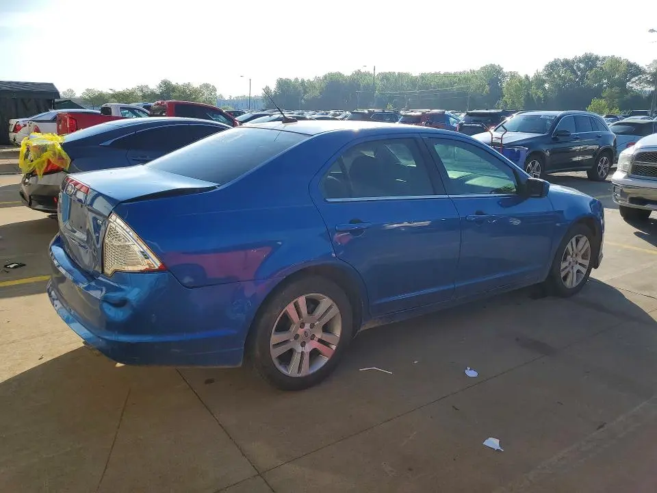 2011 FORD FUSION SE  