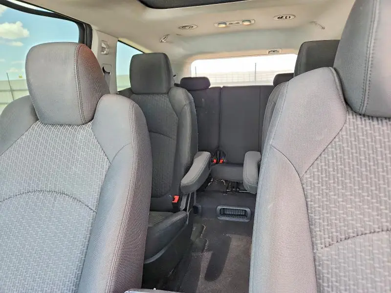2012 CHEVROLET TRAVERSE LT  