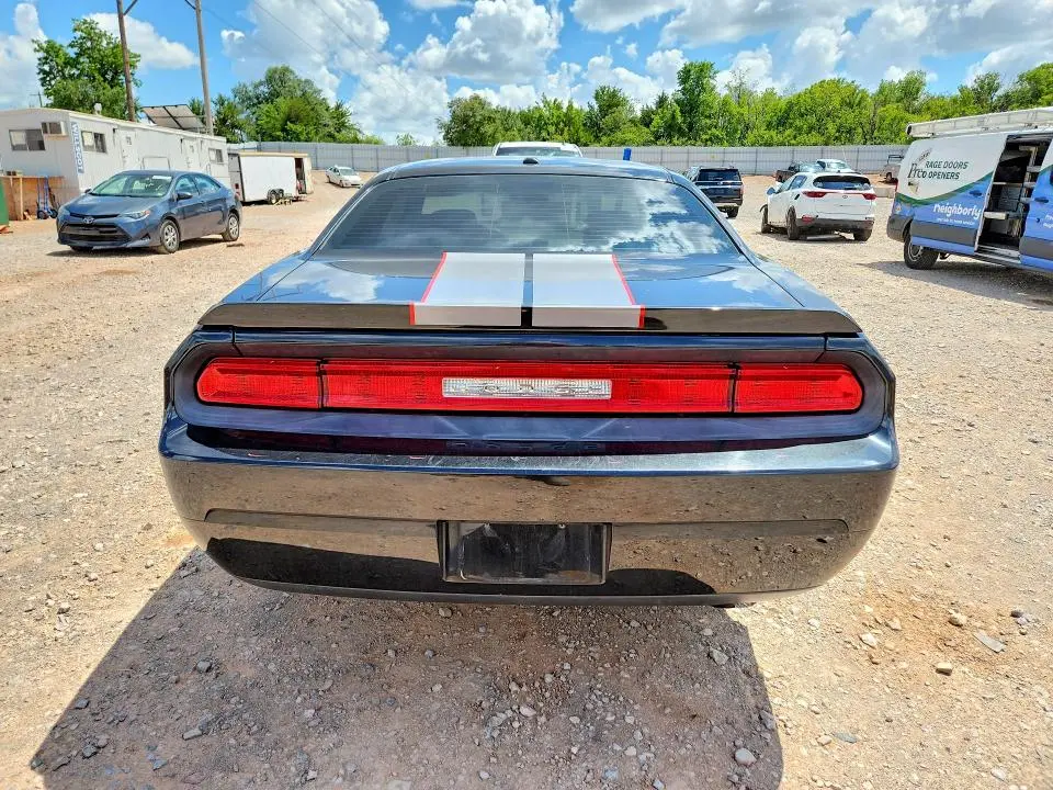 2010 DODGE CHALLENGER SE  