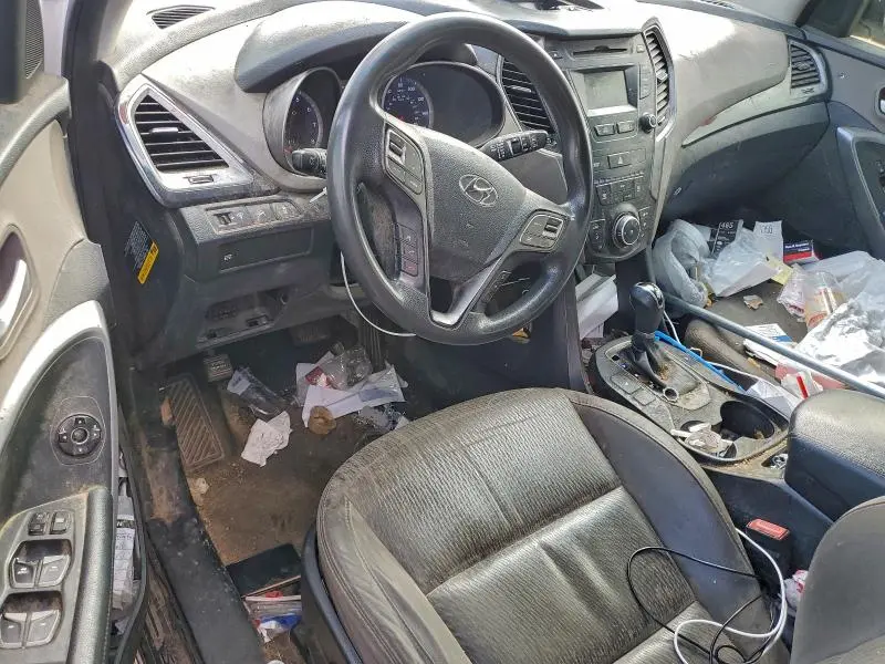 2016 HYUNDAI SANTA FE SE  