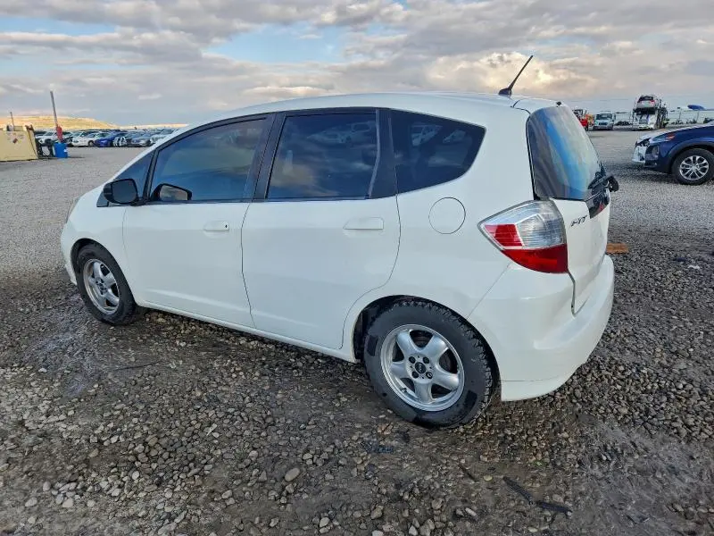 2010 HONDA FIT   