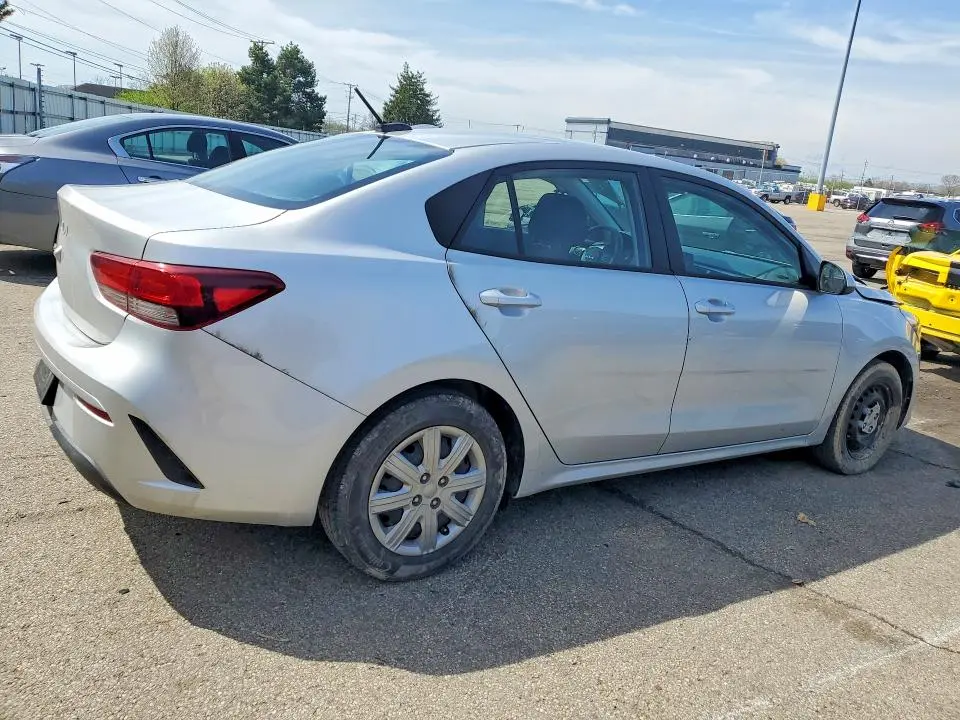 2022 KIA RIO S  