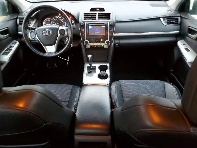 2013 TOYOTA CAMRY SE  