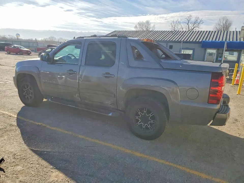 2011 CHEVROLET AVALANCHE LT  