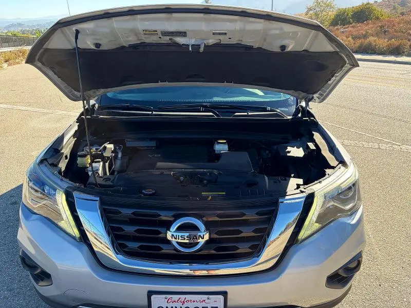 2018 NISSAN PATHFINDER SL  