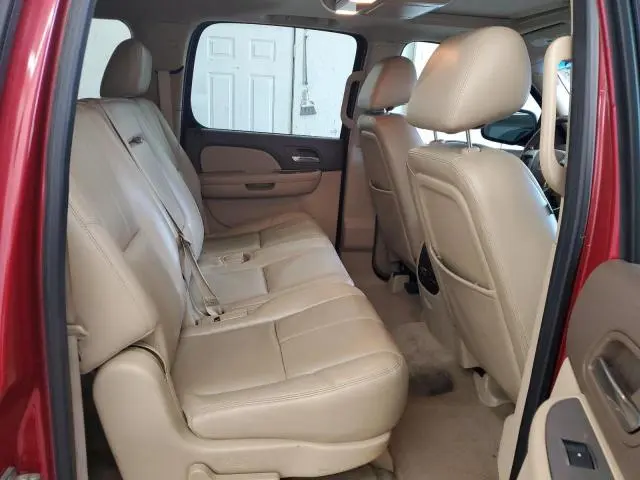 2012 CHEVROLET SUBURBAN K1500 LT  