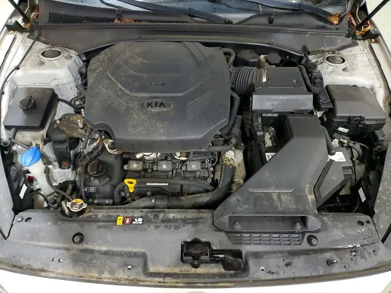 2017 KIA CADENZA PREMIUM  