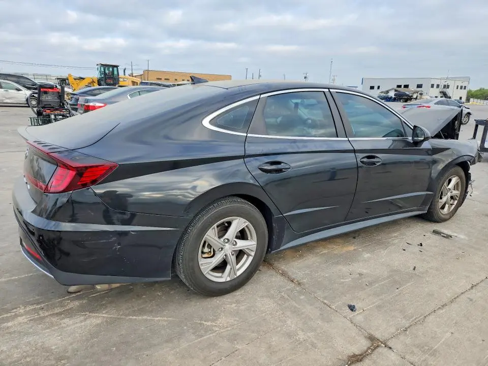 2020 HYUNDAI SONATA SE  