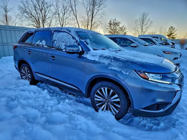 2019 MITSUBISHI OUTLANDER SE  