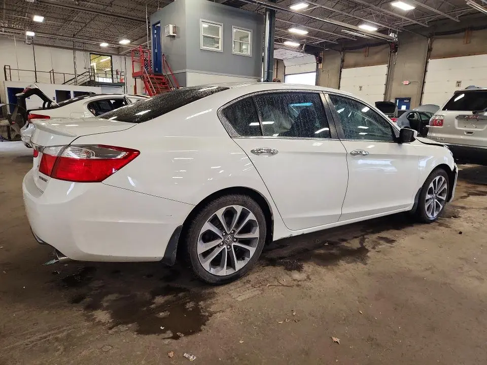 2015 HONDA ACCORD SPORT  