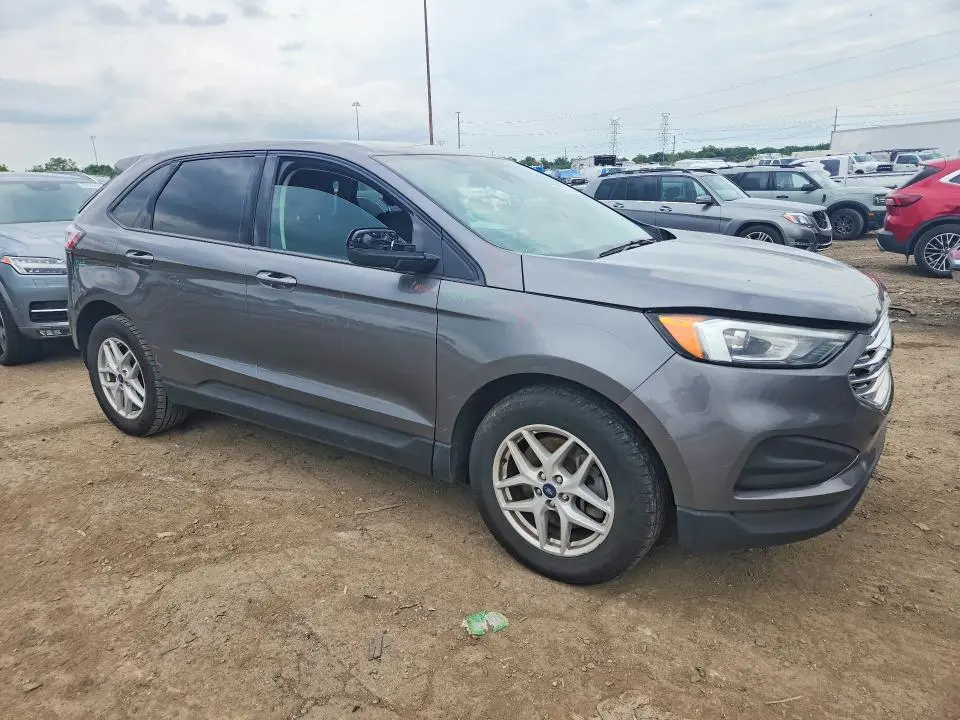 2021 FORD EDGE SE  