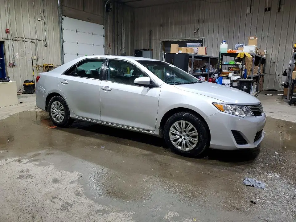 2014 TOYOTA CAMRY LE  