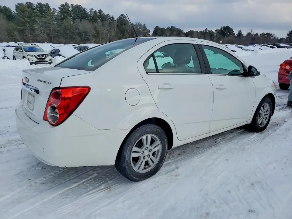 2014 CHEVROLET SONIC LT  
