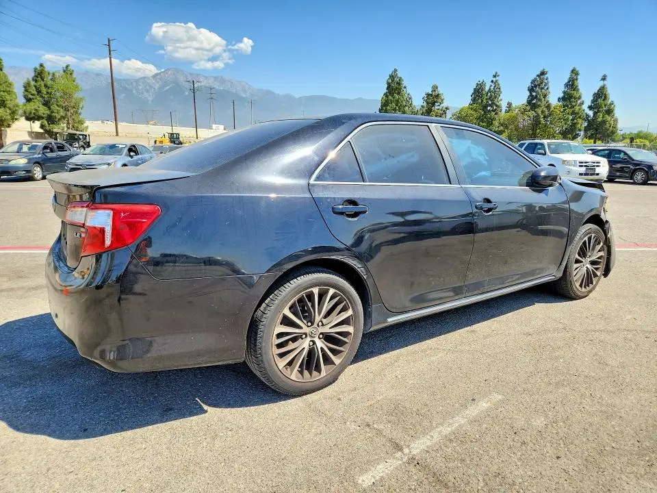 2014 TOYOTA CAMRY LE  