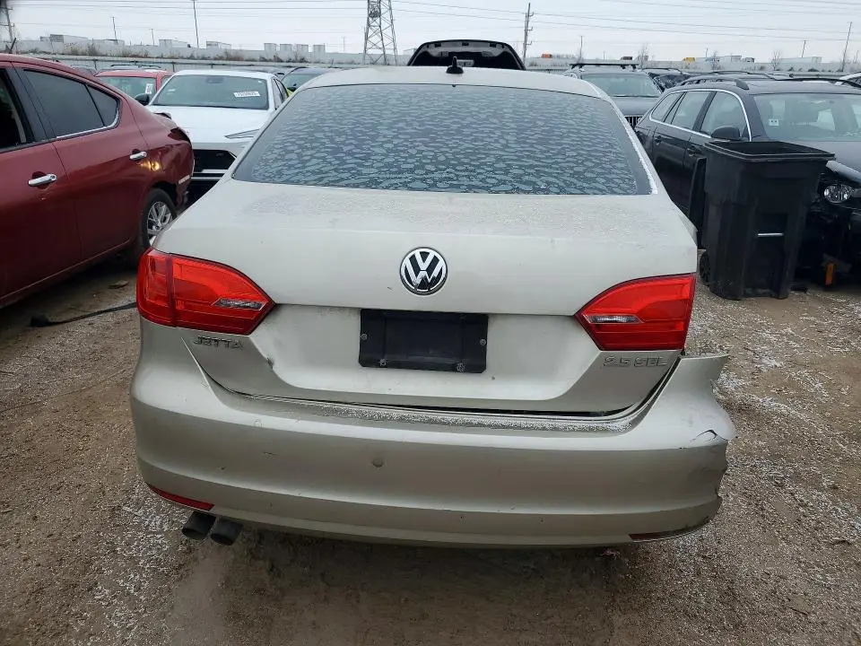 2013 VOLKSWAGEN JETTA SEL  