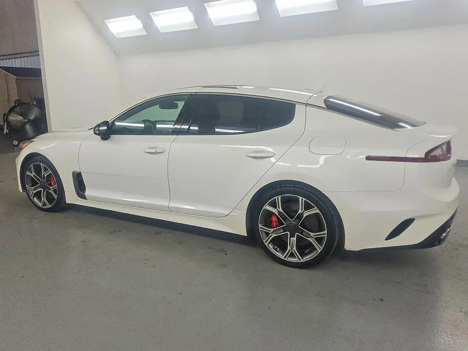2018 KIA STINGER GT2  