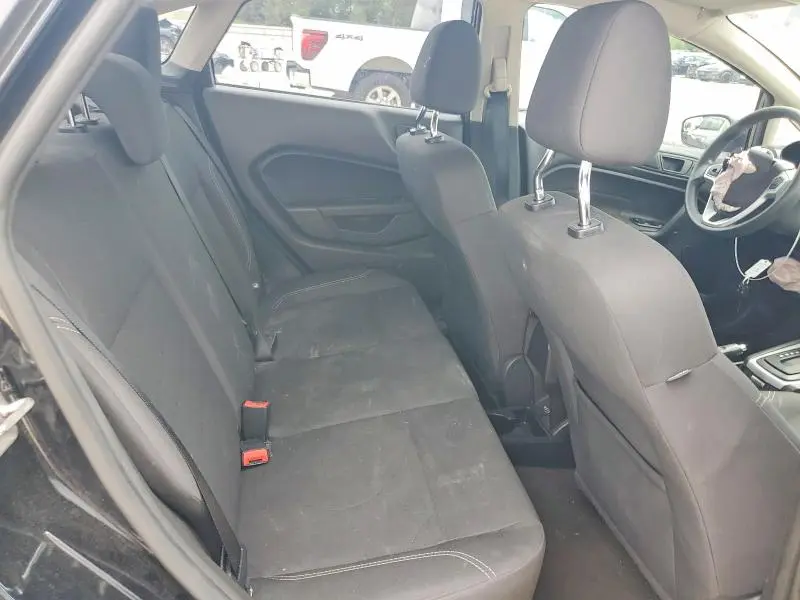 2018 FORD FIESTA SE  