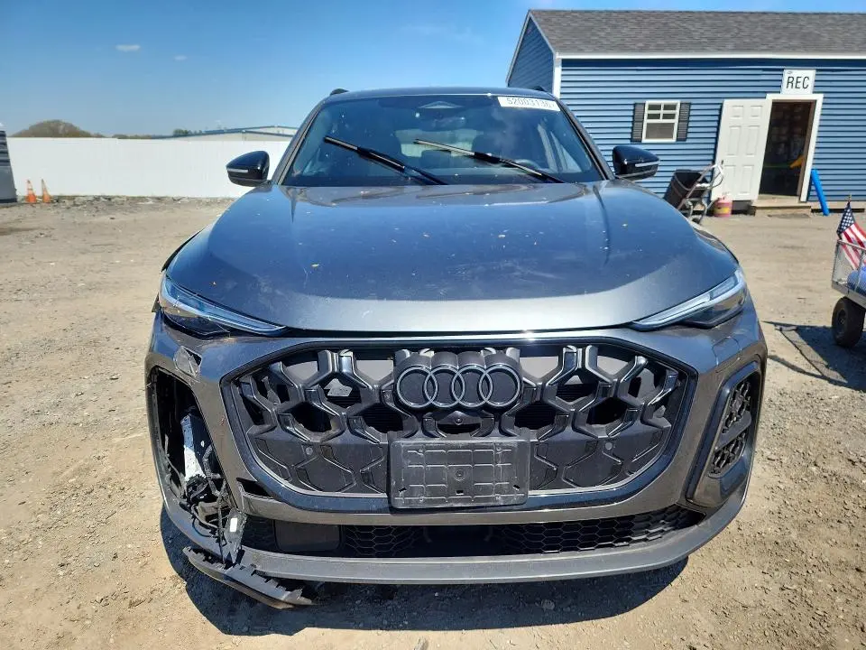 2025 AUDI SQ5 PREMIUM PLUS  