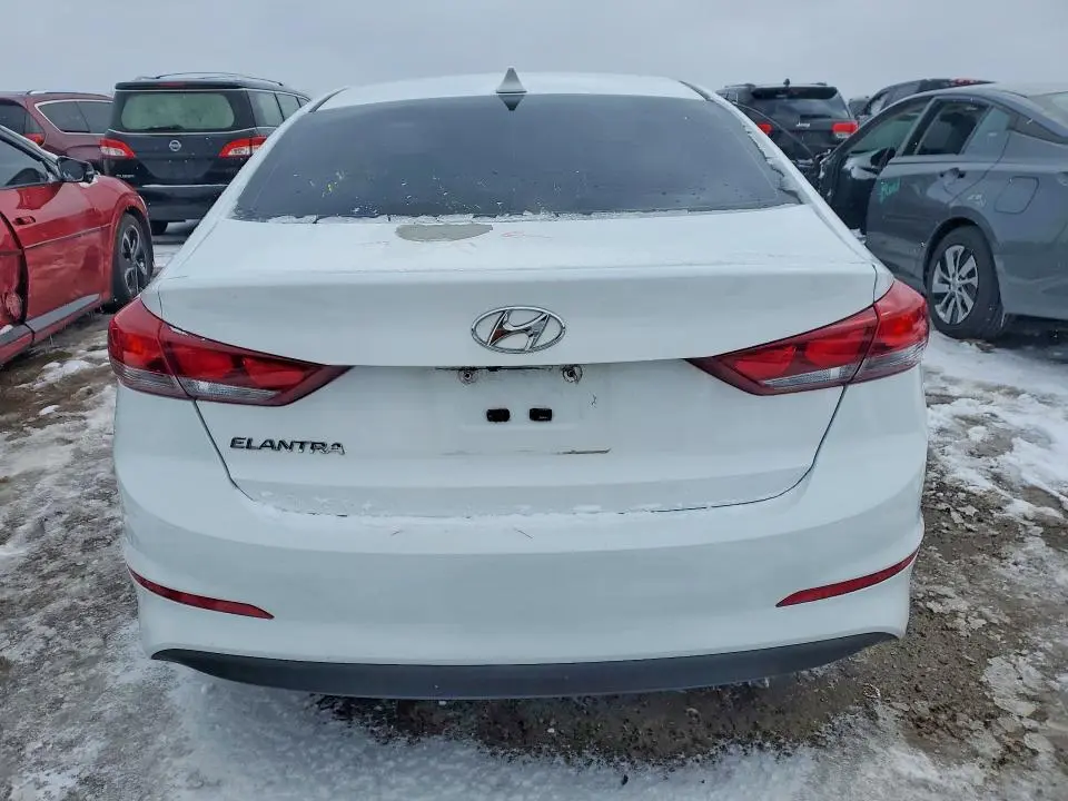 2017 HYUNDAI ELANTRA SE  