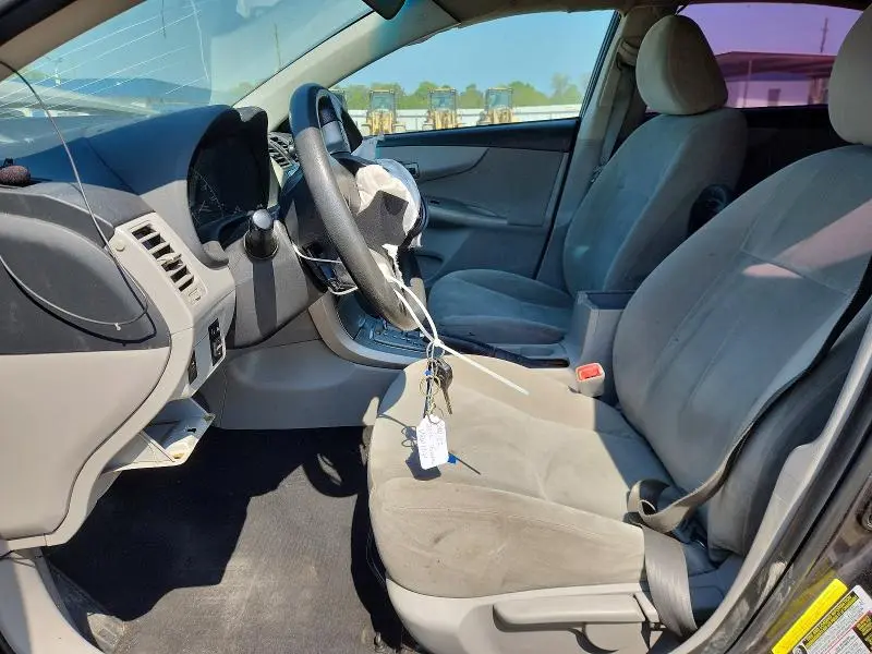 2012 TOYOTA COROLLA LE  